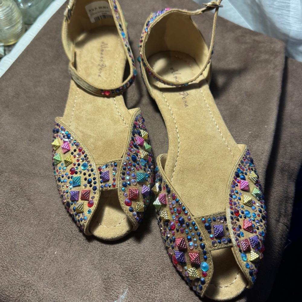 Alma en Pena Embellished Flat Sandals Rhinestone Studded Ankle Strap Gold Sede